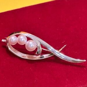 Mikimoto Silver Brooch with Pearls